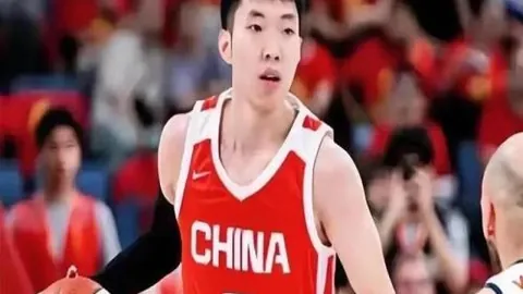 雅伊斯勒强调：纽卡不会以球星离队为借口，阵容评估先行